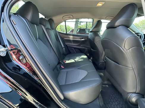 Used 2023 Toyota Camry SE FWD image 19
