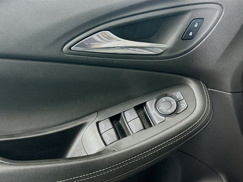 Used 2025 Buick Encore GX Preferred image 15