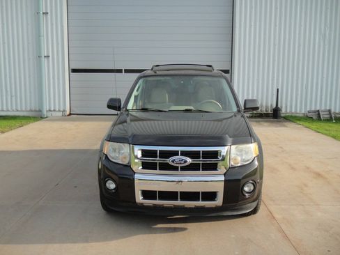 Used 2011 Ford Escape Limited w/ 302A Rapid Spec Order Code AWD/4WD image 3