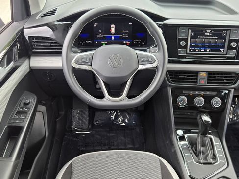 Certified 2023 Volkswagen Taos S FWD image 12