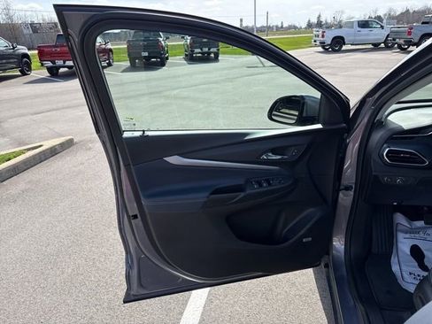 Used 2023 Chevrolet Bolt EUV Premier w/ Sun & Sound Package image 14