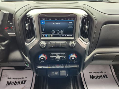 Used 2020 Chevrolet Silverado 1500 LT w/ All-Star Edition AWD/4WD image 17