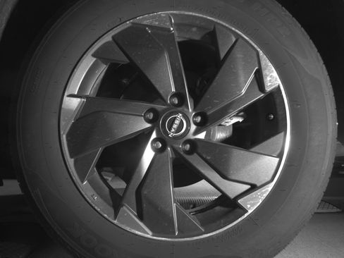 Used 2025 Nissan Rogue SV image 14