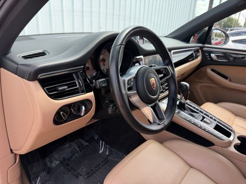 Used 2021 Porsche Macan S AWD/4WD image 16