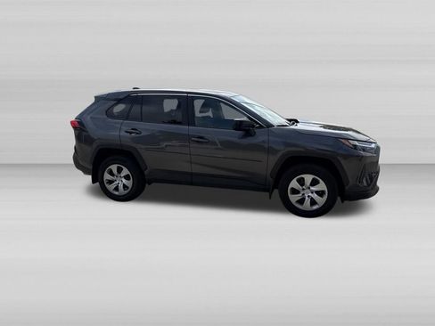 Used 2023 Toyota RAV4 LE AWD/4WD image 3