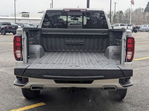 Used 2022 GMC Sierra 1500 Elevation w/ Preferred Package image 30