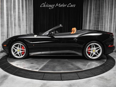 Used 2016 Ferrari California T RWD image 37