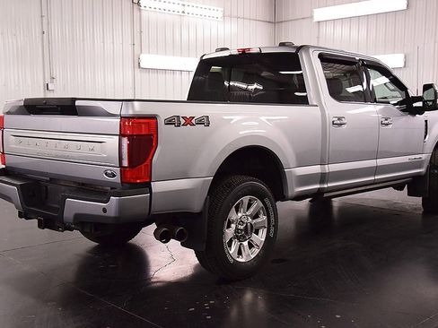 Used 2022 Ford F250 Platinum AWD/4WD image 8