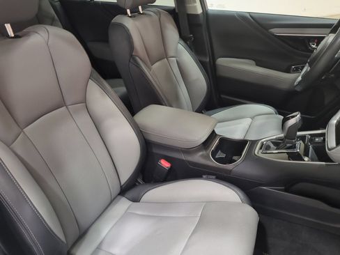 Used 2024 Subaru Outback Limited AWD/4WD image 11