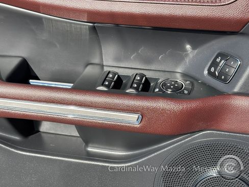 Used 2024 Ford Expedition Limited image 20