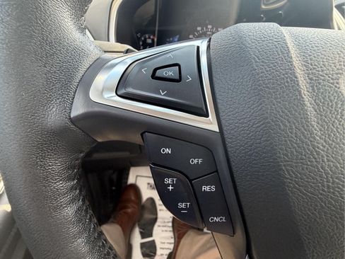 Used 2018 Ford Edge SEL w/ Equipment Group 201A AWD/4WD image 15