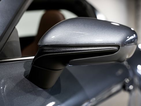 Used 2025 Porsche 911 Targa 4 GTS image 39