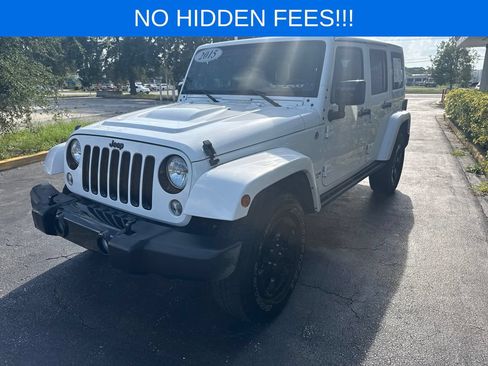 Used 2015 Jeep Wrangler Unlimited Sahara AWD/4WD image 3