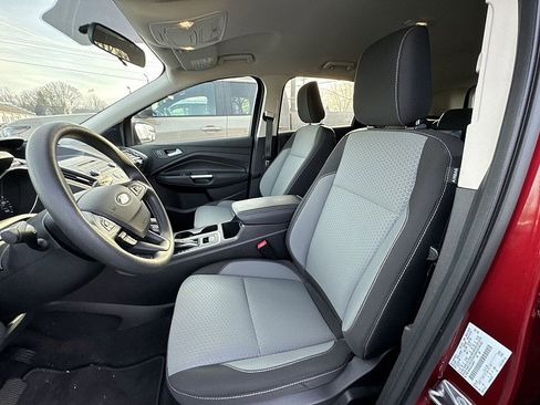 Used 2018 Ford Escape SE image 8