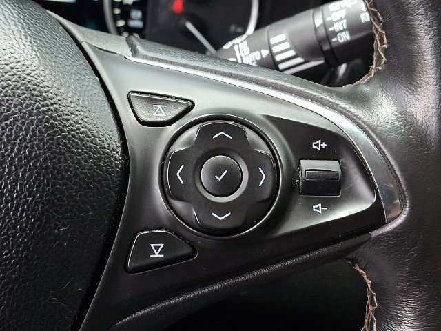 Used 2016 Buick Envision Premium AWD/4WD image 25