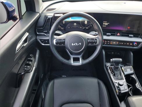 Certified 2025 Kia Sportage SX FWD image 10