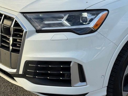 Used 2022 Audi Q7 3.0T Premium Plus image 11