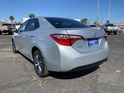 Used 2016 Toyota Corolla LE FWD image 11