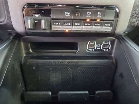 Used 2022 RAM 2500 Laramie AWD/4WD image 29
