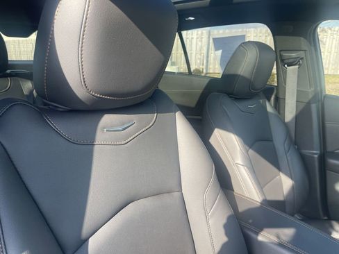 Used 2019 Cadillac XT4 Sport w/ Cold Weather Package image 33