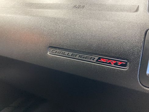 Used 2009 Dodge Challenger SRT8 RWD image 21