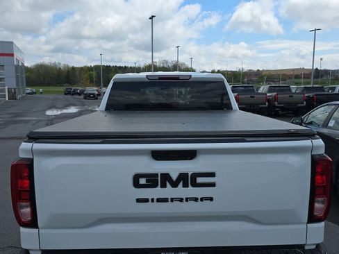 Used 2020 GMC Sierra 1500 Elevation w/ Elevation Value Package AWD/4WD image 10