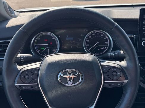 Used 2022 Toyota Camry XLE w/ Navigation Upgrade Package FWD image 14