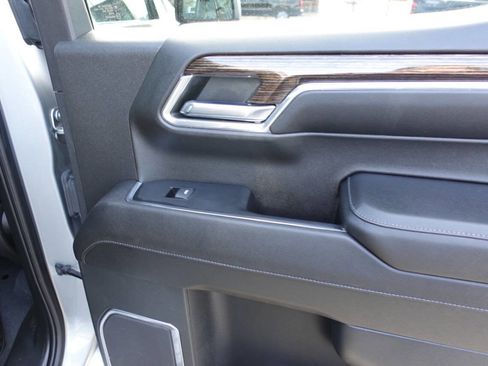 Used 2023 GMC Sierra 1500 Elevation image 29