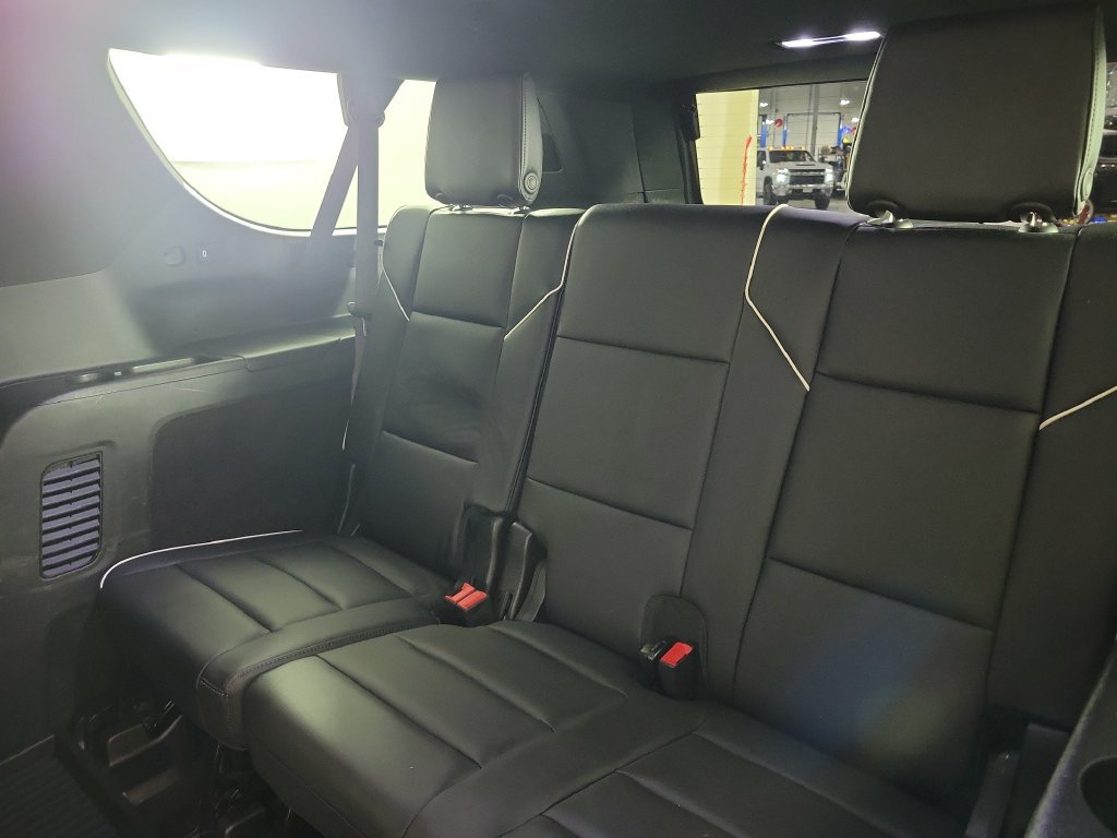 Used 2023 Cadillac Escalade ESV Premium Luxury w/ Performance Package RWD image 11