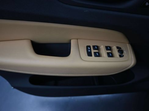 Used 2024 Volvo XC60 B5 Ultimate w/ Protection Package Premier AWD/4WD image 14
