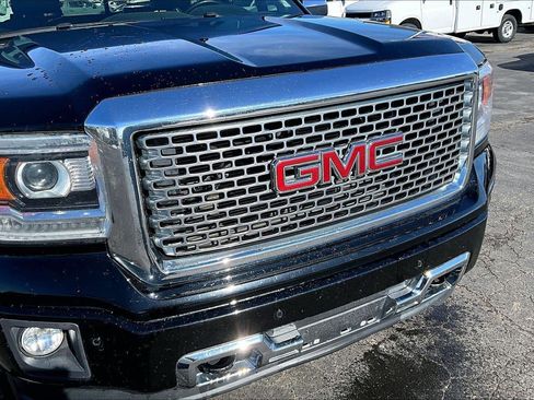 Used 2015 GMC Sierra 1500 Denali w/ Driver Alert Package image 3