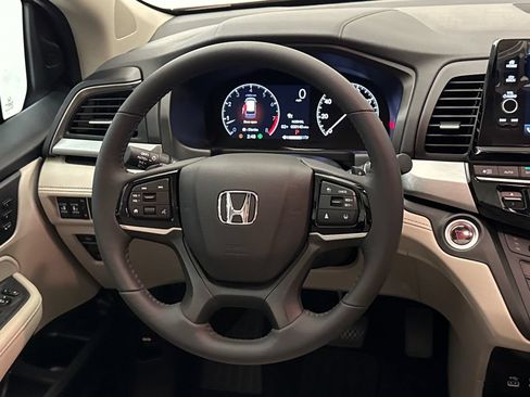 Certified 2026 Honda Odyssey EX-L image 14