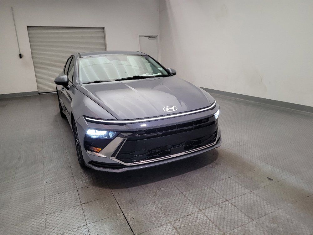 Used 2025 Hyundai Sonata SEL FWD image 14