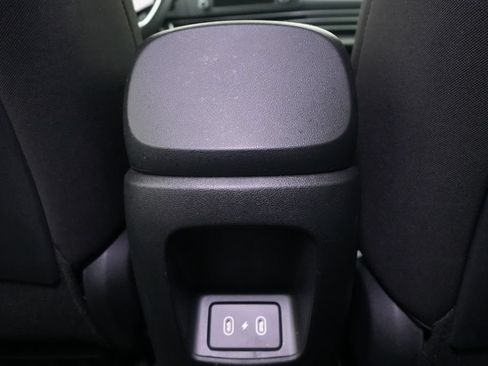 Used 2024 Hyundai Elantra SE FWD image 18