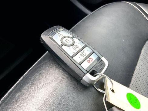 Used 2019 Ford Explorer Platinum AWD/4WD image 15
