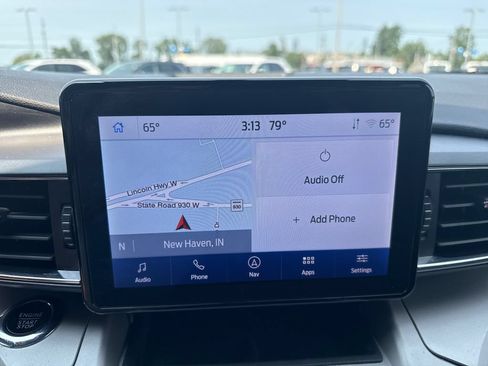 Used 2023 Ford Explorer XLT w/ Equipment Group 202A AWD/4WD image 13