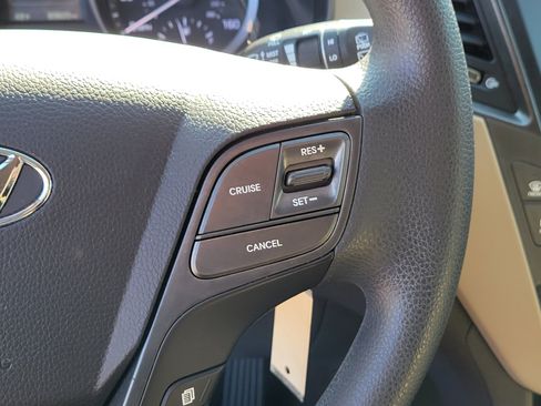 Used 2017 Hyundai Santa Fe Sport image 23