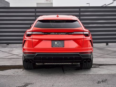 Used 2021 Lamborghini Urus image 16