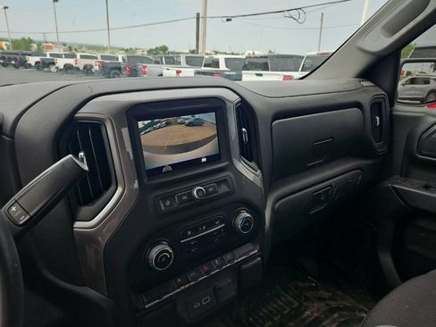 Used 2022 Chevrolet Silverado 1500 W/T w/ WT Value Package AWD/4WD image 17