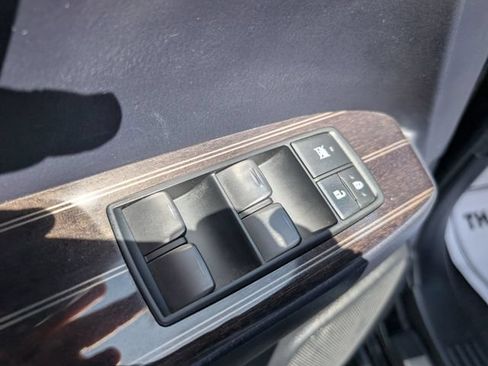 Used 2021 Lexus GX 460 Premium w/ Premium Package AWD/4WD image 15