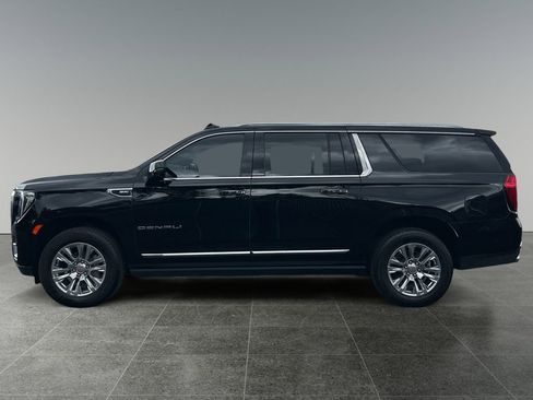 Used 2024 GMC Yukon XL Denali w/ Advanced Technology Package AWD/4WD image 5