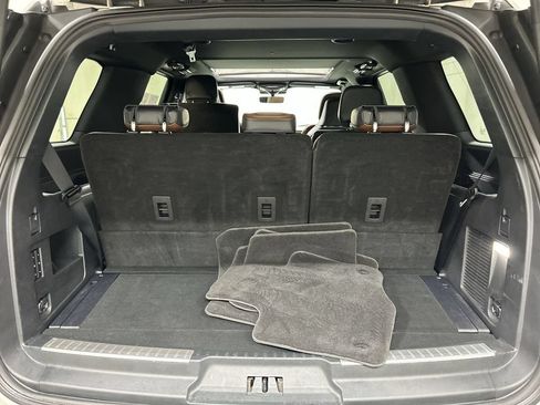 Used 2023 Lincoln Navigator Reserve AWD/4WD image 24