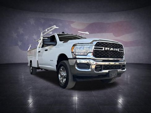 Used 2024 RAM 3500 SLT AWD/4WD image 8