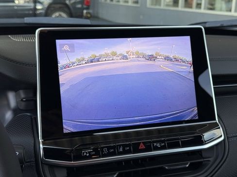 New 2026 Jeep Compass Limited image 17