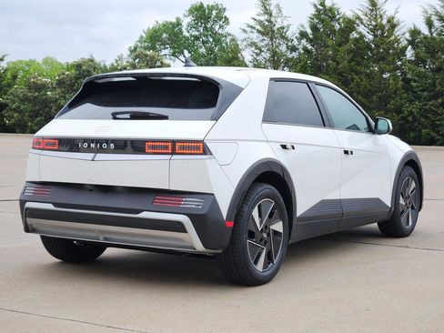 New 2026 Hyundai Ioniq 5 SEL RWD image 4