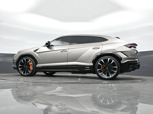 Used 2023 Lamborghini Urus S AWD/4WD image 35