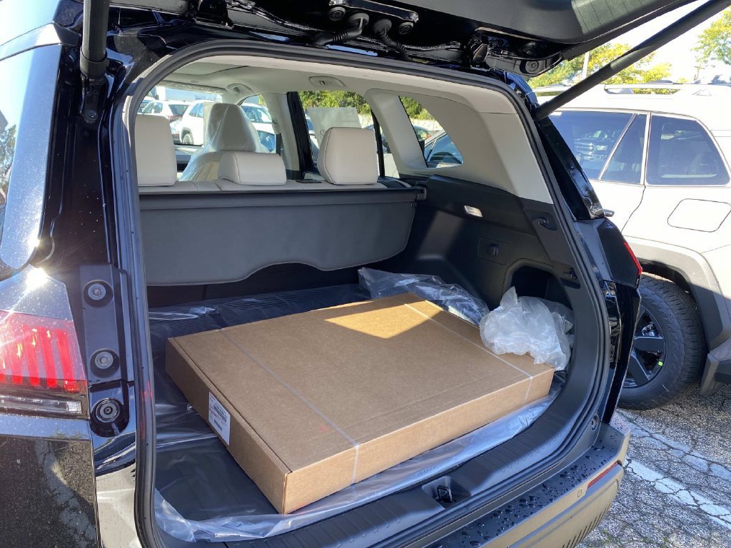 New 2026 Toyota RAV4 XLE Premium AWD/4WD image 4