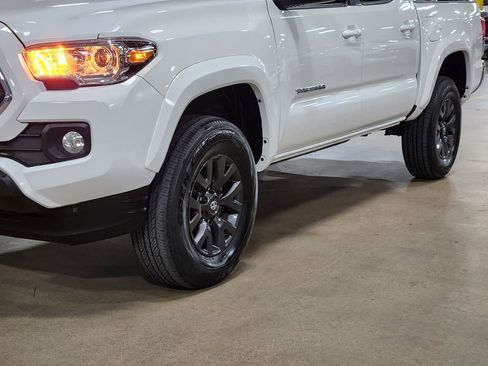 Used 2022 Toyota Tacoma SR5 image 17