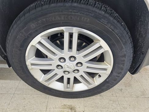Used 2013 Chevrolet Traverse LT w/ All-Star Edition FWD image 16