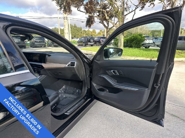 Used 2026 BMW 330i xDrive Sedan AWD/4WD image 23